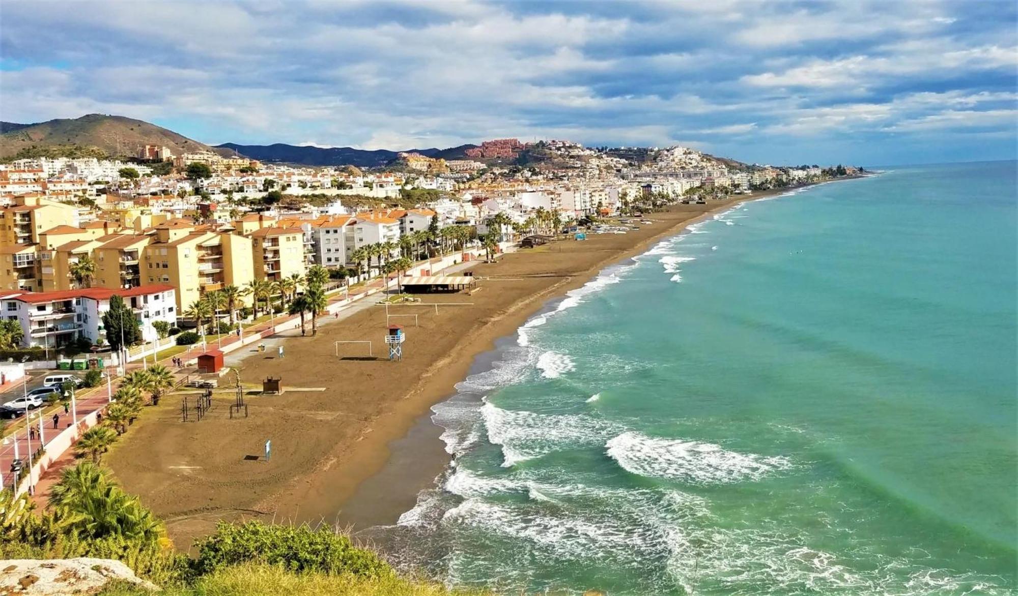 La Parada Beach توري دي بيناغالبون المظهر الخارجي الصورة